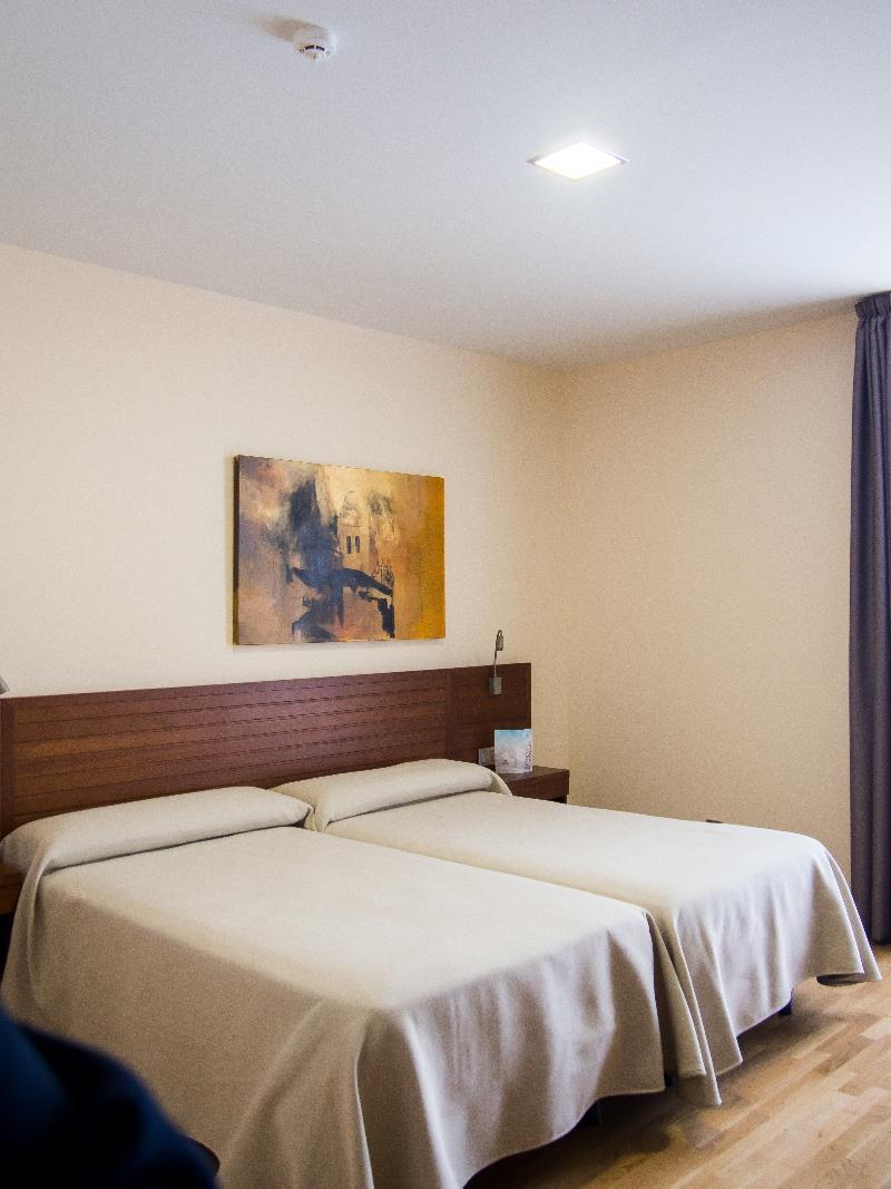 Hotel Hospedería Puente De Alconétar 4*